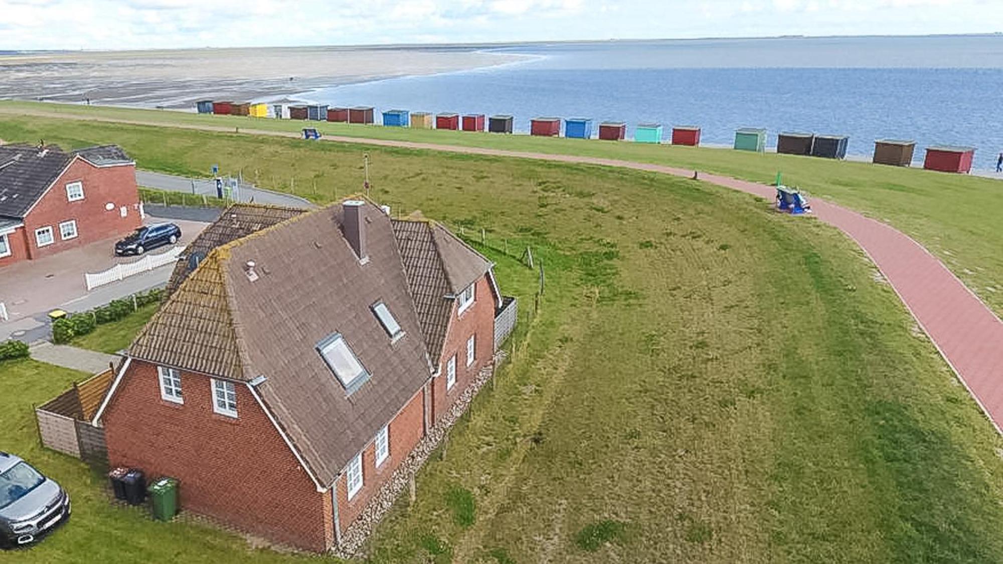 Direkt Am Deich - Ferienwohnung Oland Im Gaestehaus Am Badedeich Dagebüll Exterior foto